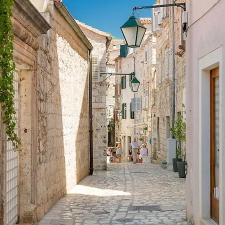 Marina Hvar Villa Hvar Town