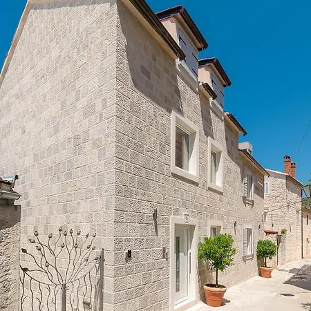 Villa Gariful *