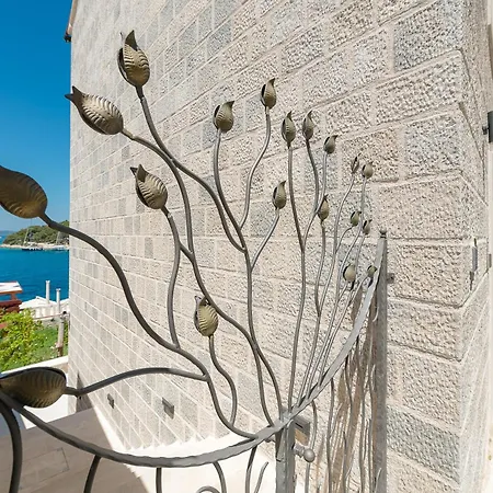Marina Hvar Villa Hvar Town